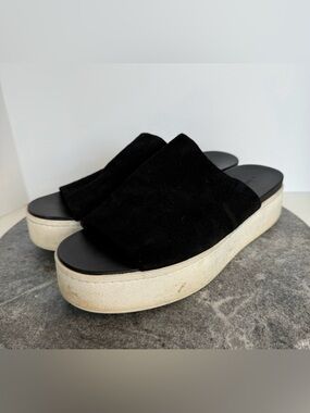 Vince Walford Leather Suede Black White Sole Slides Sandals 9